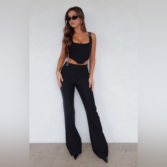 White fox black fitted flare pants buckle detail size xs new with tags high rise - Picture 1 of 9